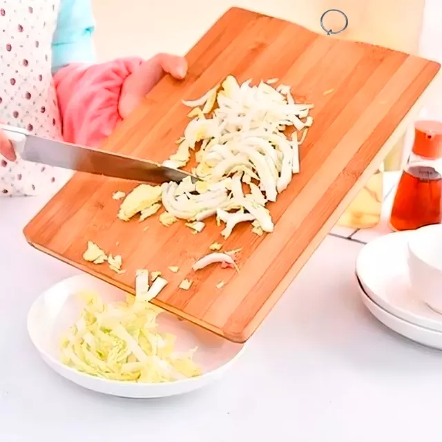 Tábua De Corte 24X34 Cm Retangular Bambú Com Argola - Imagem 2