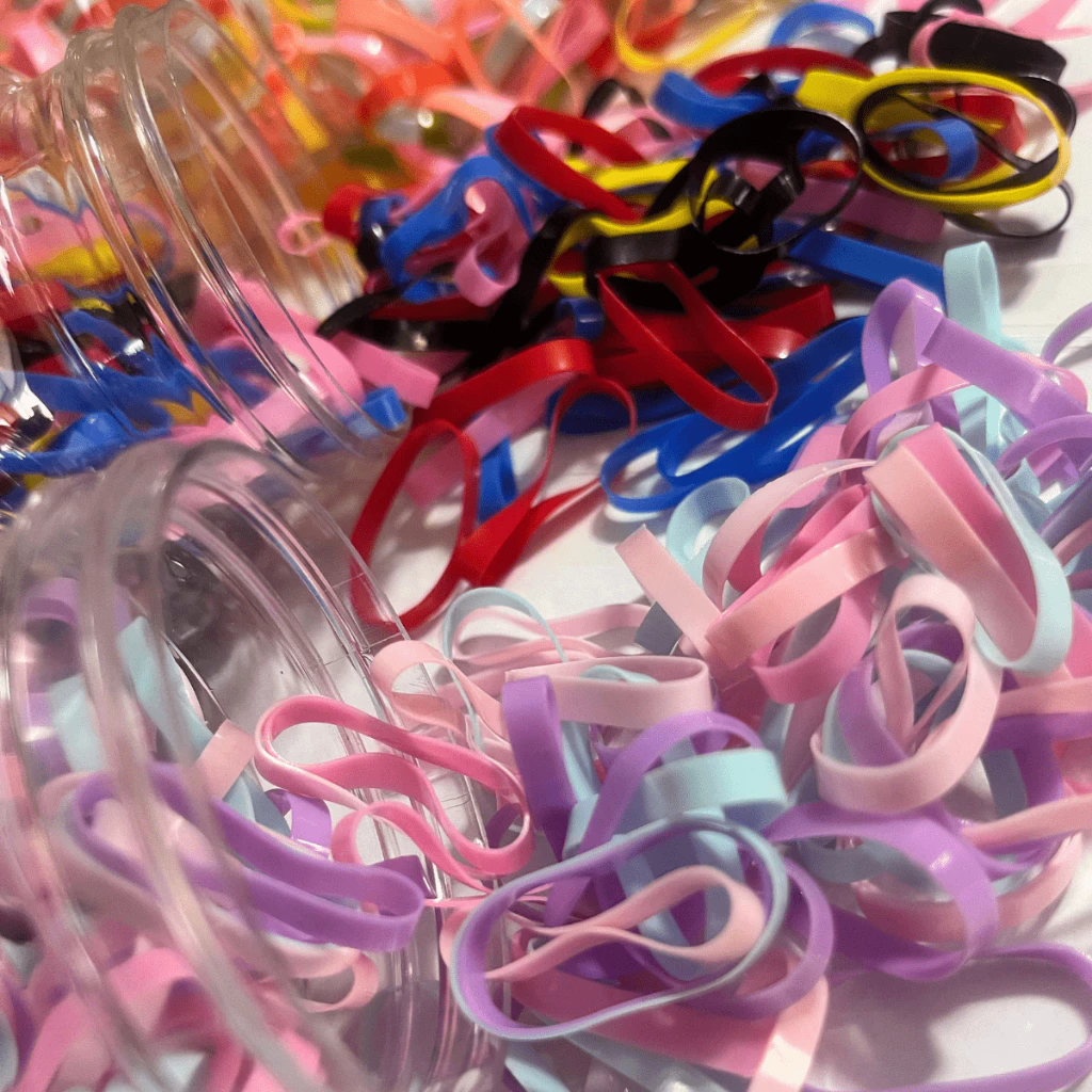 POTE DE ELÁSTICOS PARA CABELO DE SILICONE COM 180 ELASTICOS